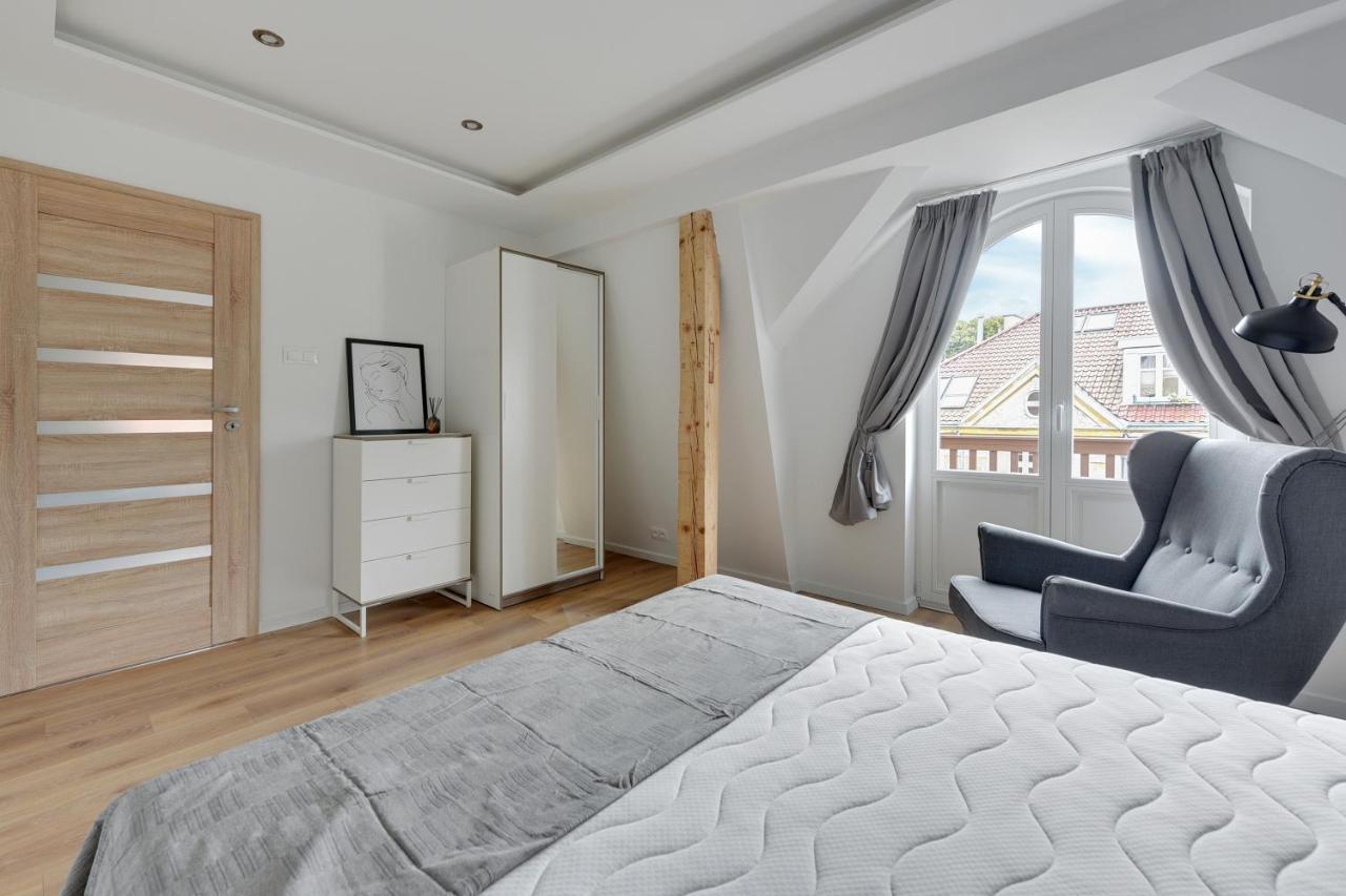 Victus Apartamenty, Panamera *
