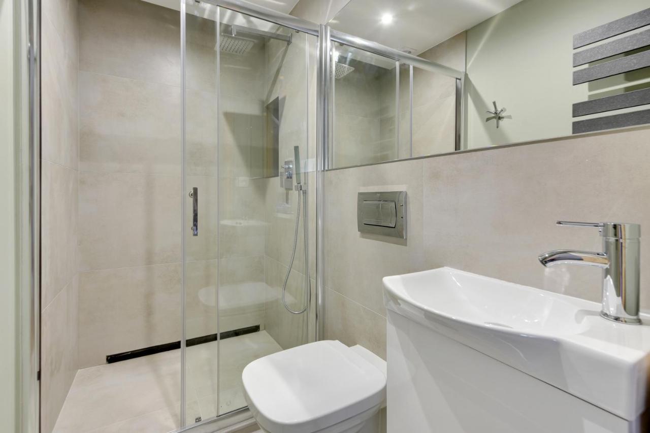 Victus Apartamenty, Panamera *
